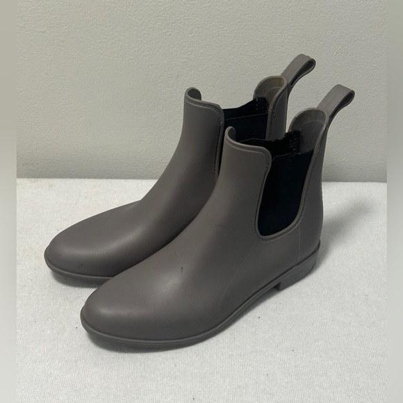 Capelli New York Chelsea Boots Women’s Sz 9 Gray Pre-Owned Rain Boots - Picture 1 of 10